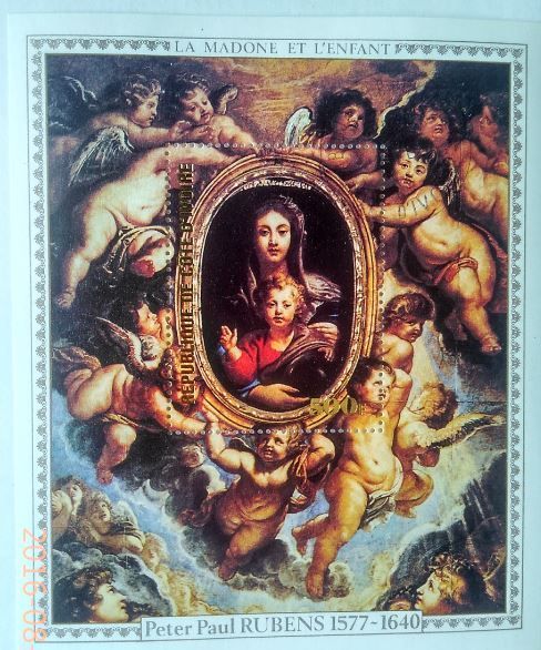 Коллекция марок очень большая.