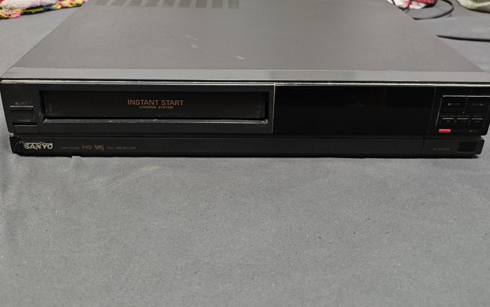 Magnetowid Sanyo VHR-7100EE