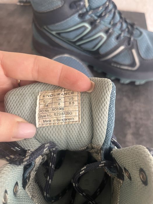 Трекінгові кросівки черевики фірми endurance waterproof