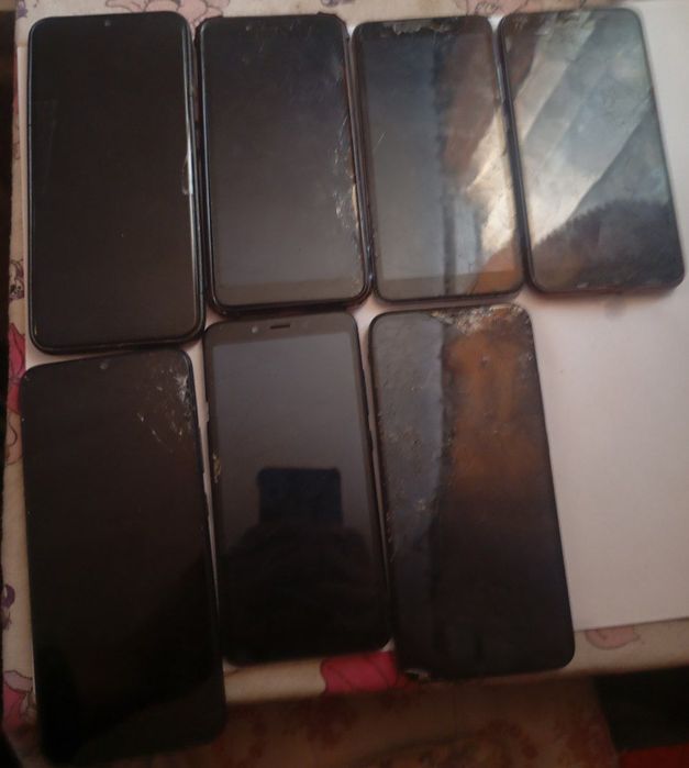 Продам лот телефонов