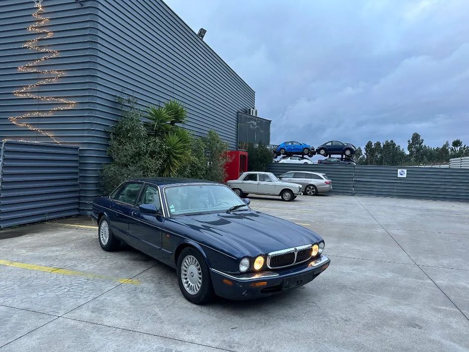 JAGUAR XJ8 3.2 V8 EXUCUTIVE DE 1998 PARA PEÇAS