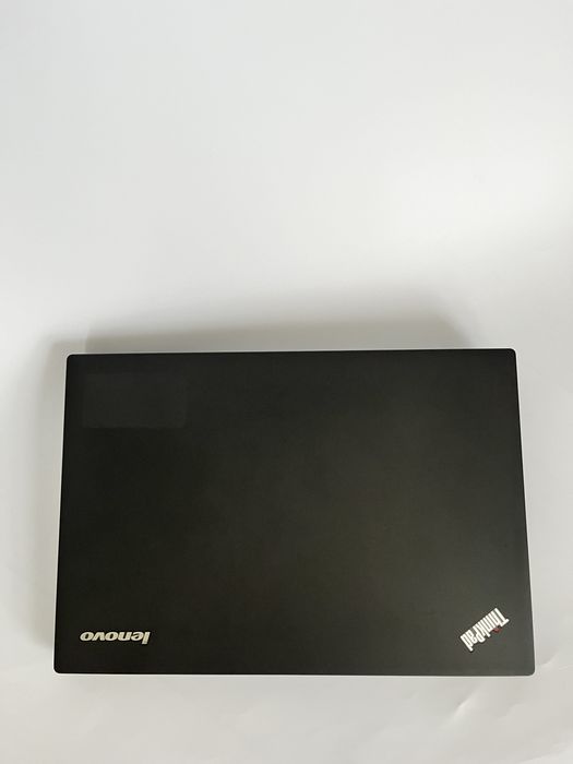 Lenovo thinkpad x250 i5-5200u 8ram 12.5inch