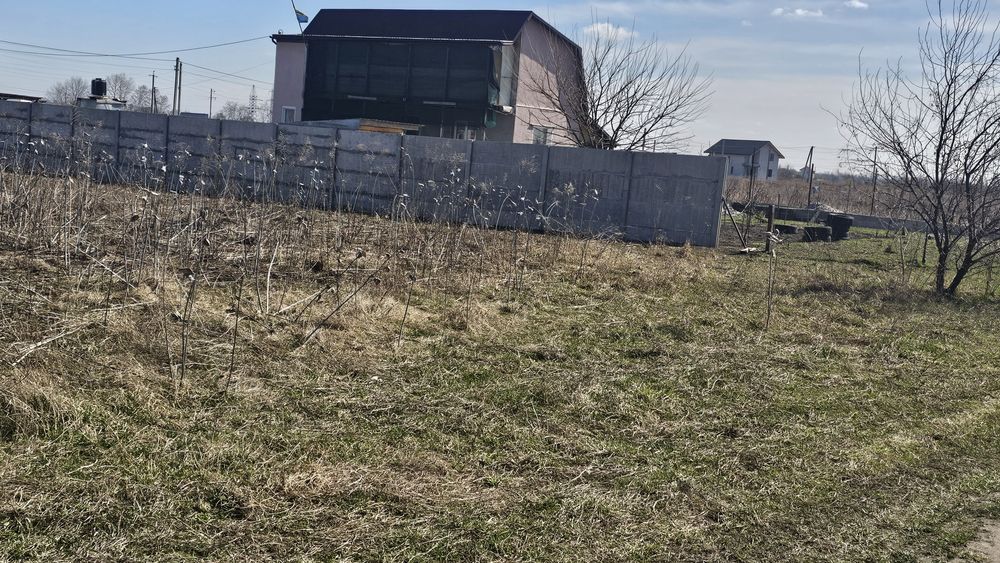 Ділянка 10 соток на ІВАНА НЕЧАЯ ( ДРУЖБИ НАРОДІВ)