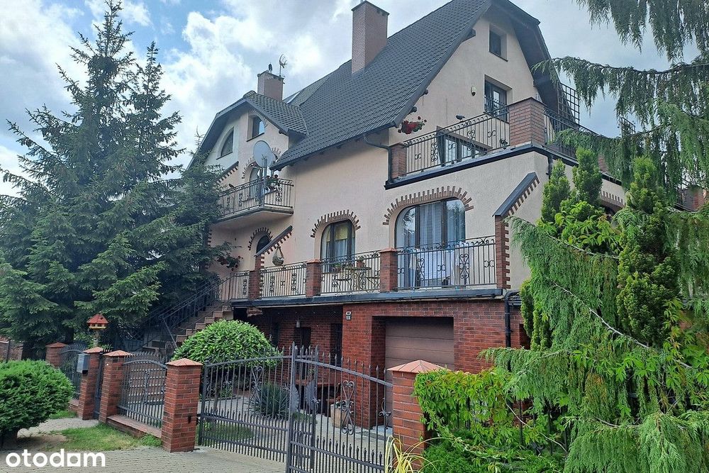 Inwestycyjny Gotowiec 406 m² | 3 lub 4 Mieszkania, | 2 Garaże/4 Auta