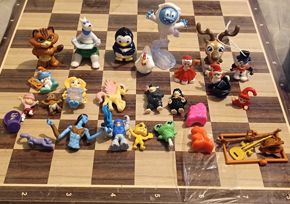 25 figuras bonecos desenhos animados