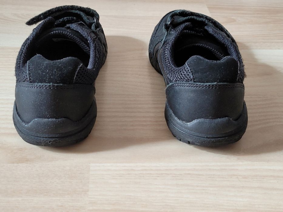 Buty Clarks czarne skórzane na wiosnę/jesień na rzepy 29,5 dł.wkł 19,5