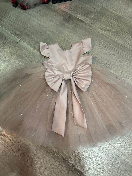 Плаття / шубка колір пудра