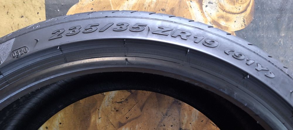 Opona 235 35 R 19 91Y Pirelli P ZERO