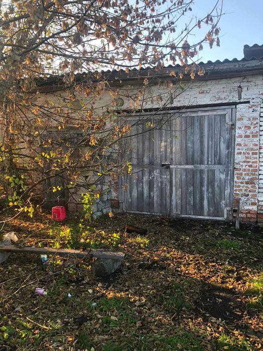 Гараж,  площею 31,6 кв. м,  Полтавська обл., смт Семенівка