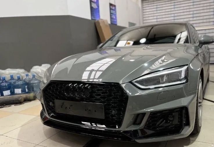 Бампер передний решетка AUDI A5 F5 B9 8W RS5