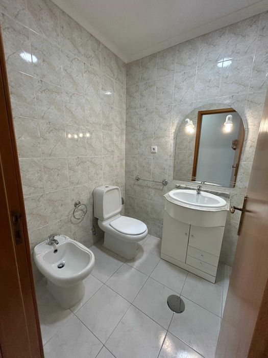 Apartamento T2 com Suite | 104 m² | Garagem | Grijó (Seixezelo)