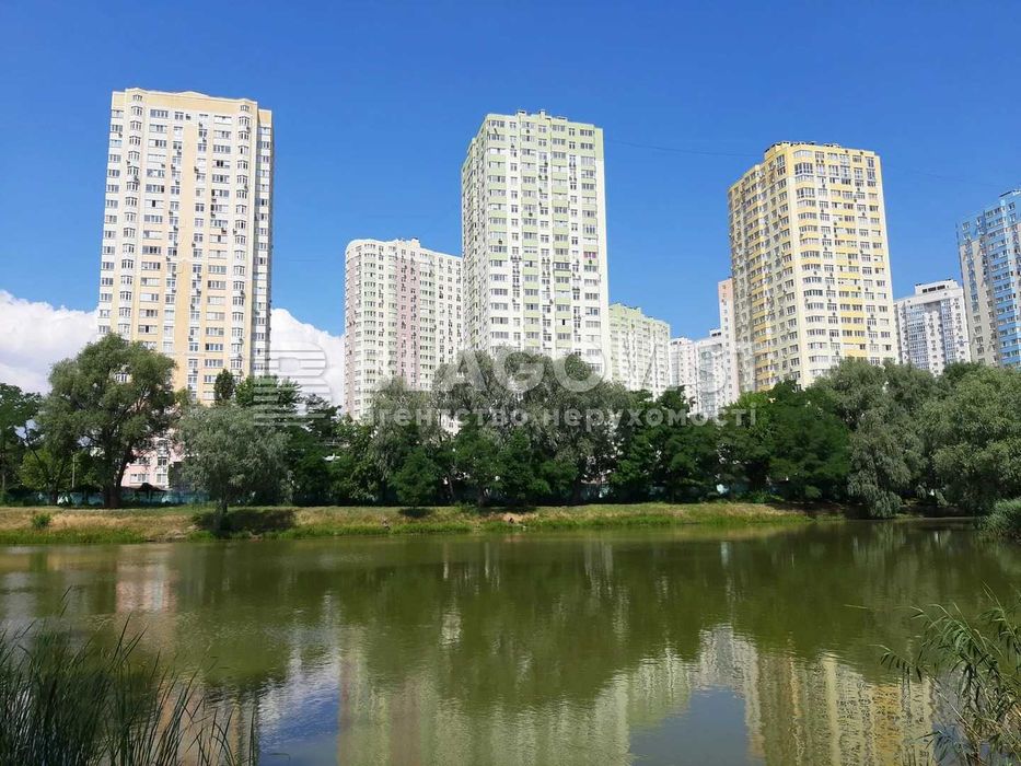 Продаж 1-к квартири 50м.кв. ЖК паркові озера, М.Дарниця, Парк Перемога