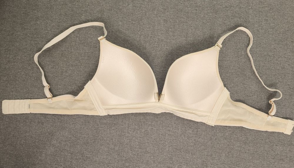 Бюстгальтер спейсер