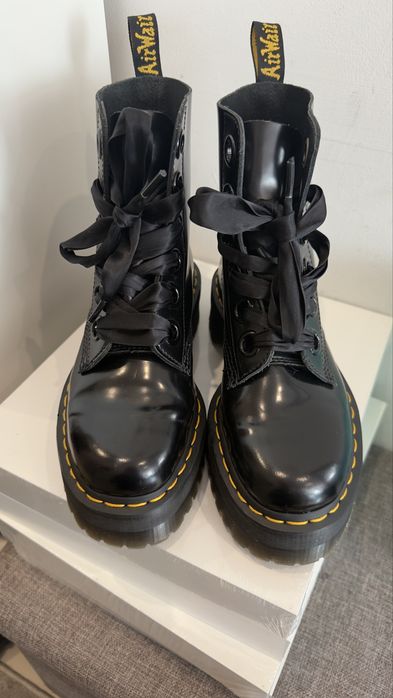 Dr martens molly