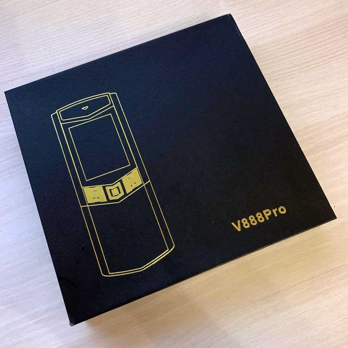 Продам Новий Телефон Vertu V888 Pro Slider Phone MT6261 GSM 2G.