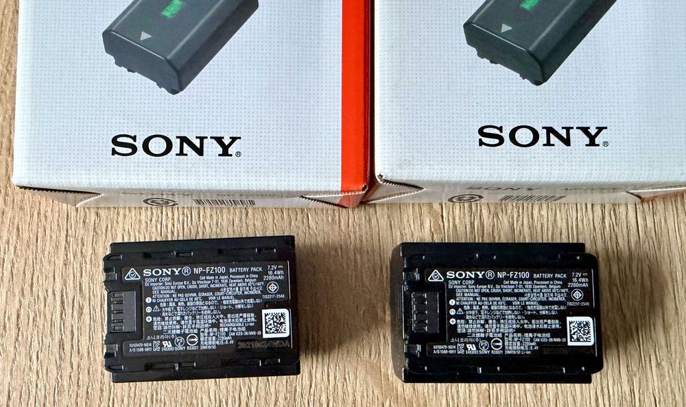 Baterie Sony NP-FZ100 dobry stan, 100% oryginalne 2 sztuki
