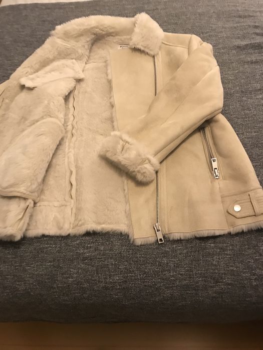 Casaco em camurça bege