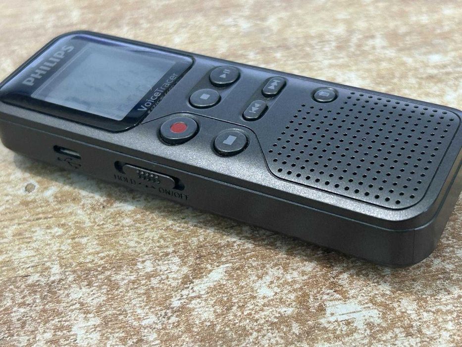 Dyktafon cyfrowy Philips DVT1100 VOICE TRACER