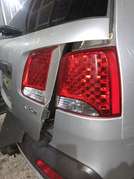 Кришка багажника ляда Кіа Соренто Kia Sorento 2009-2014
