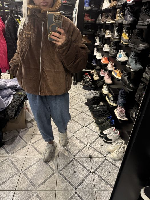 Продам куртку , пуховик Nike оригінал!