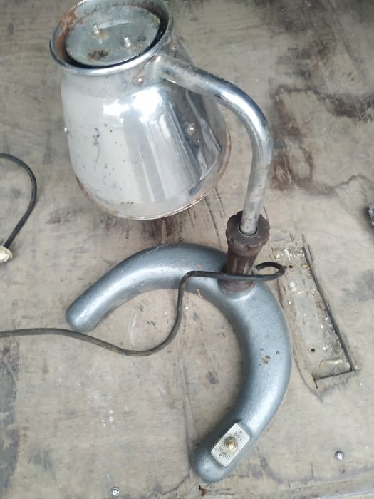 Настільна лампа з теном СССР