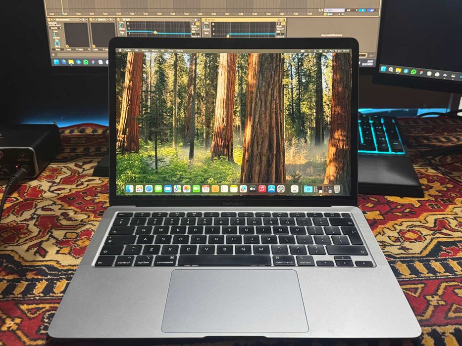MacBook Air 13” 2020 i3 256/8 A2179