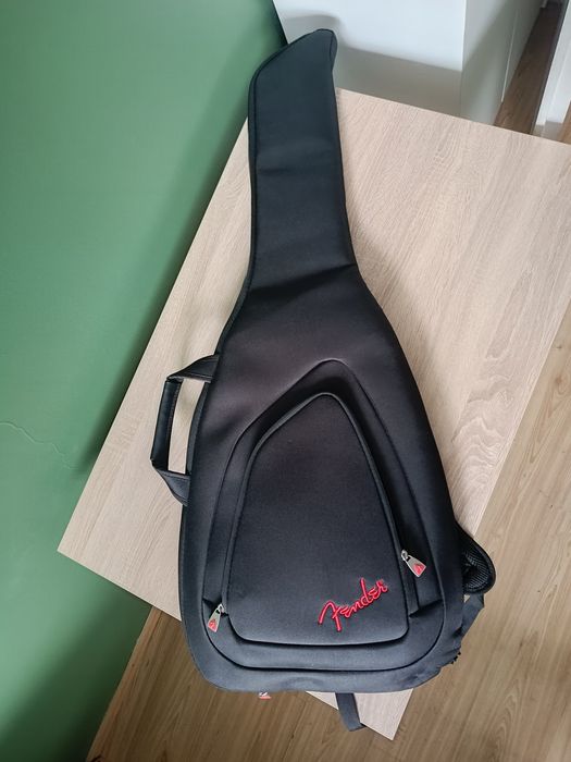 Pokrowiec na gitarę elektryczną Fender FE610 E-Guitar Gig Bag