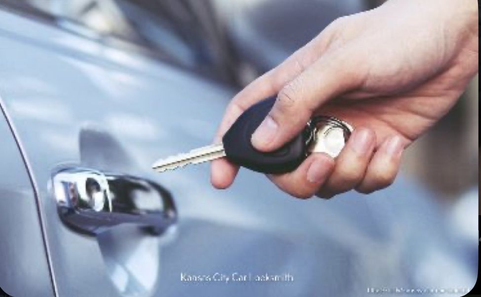 Відкриття авто без ключа Київ • Без пошкоджень • Гарантія