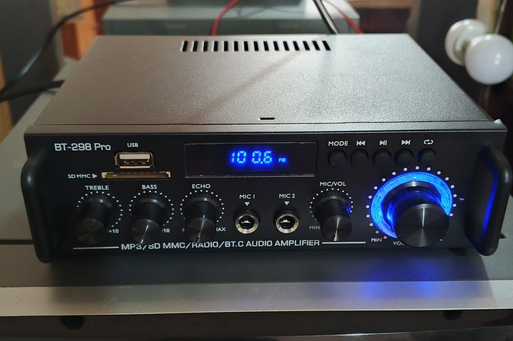 Продам підсилювач з Bluetooth,USB,Fm,караоке!