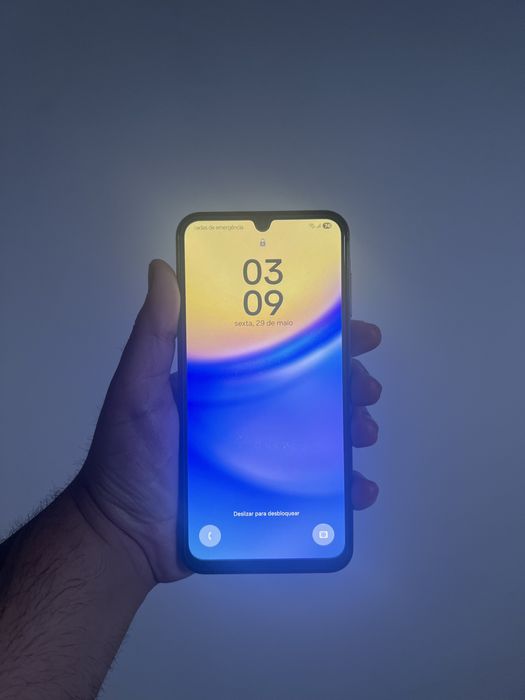 Samsung Galaxy A15 5G (128GB / 4GB RAM)