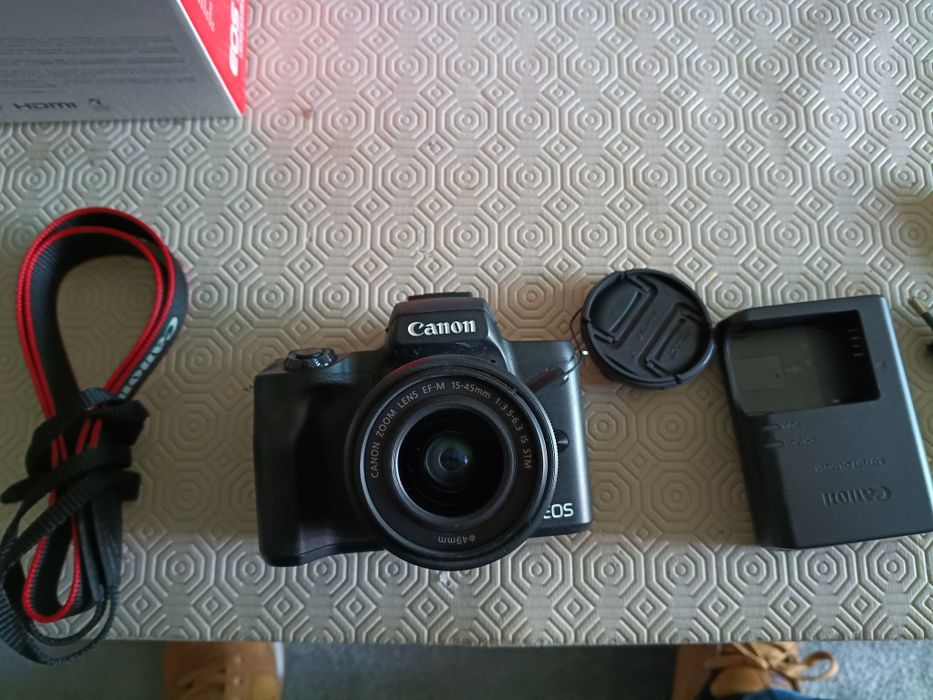 Canon EOS M50, EF M15-45 IS STM kit