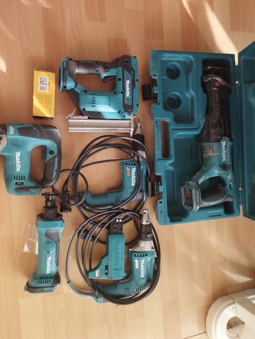 Продам інструмент makita