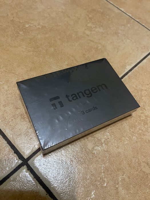 Tangem Wallet холодний криптогаманець