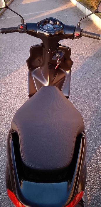 Scooter Yamaha Jog 50 cm3   2 T impecável  de tudo.Nunca caí