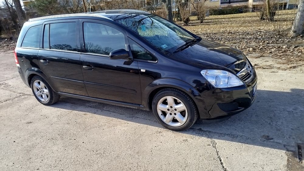 Opel Zafira B 1.7