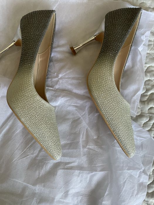 Sapatos  maravilhosos. Muito lindos. Só 12€