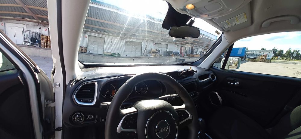 Авто Jeep Renegade