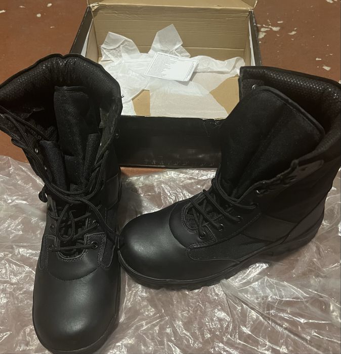 Тактичні черевики Mil-Tec Security Boot — ідеальний вибір для служби, охорони та міста!