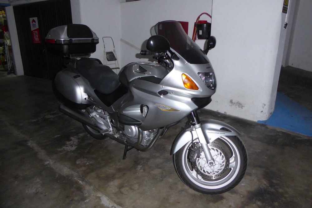 Honda Deauville 650