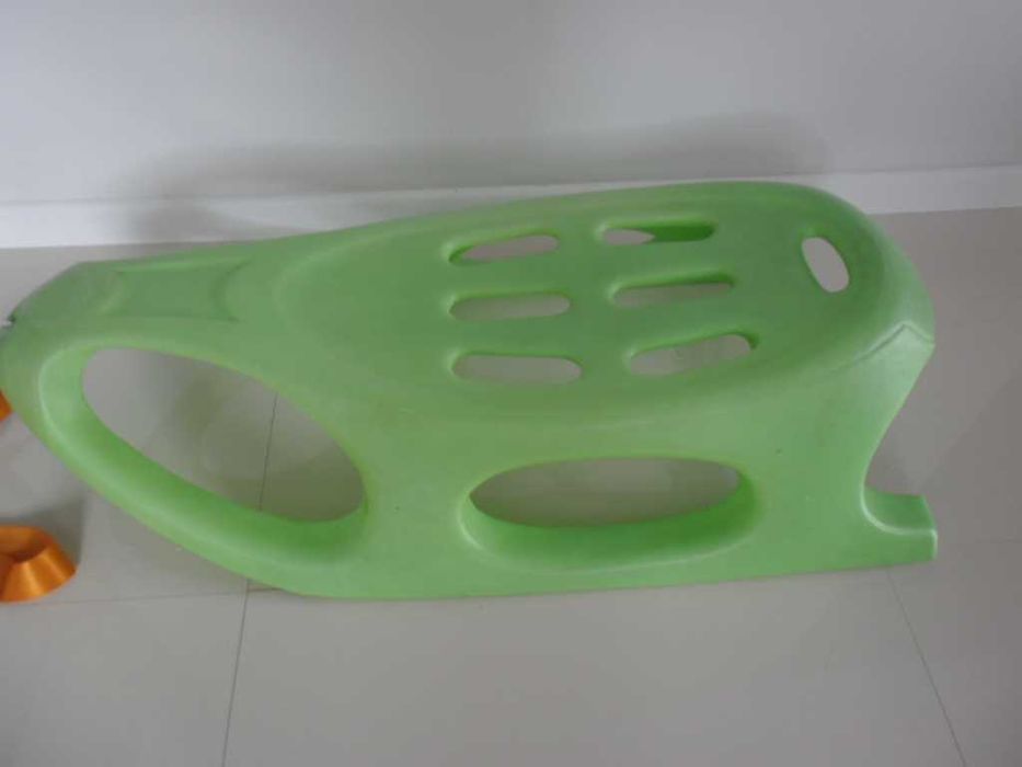 Sanki plastikowe stan bdb.