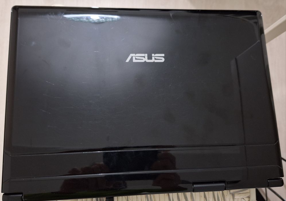 PC portátil Asus X59SL com oferta