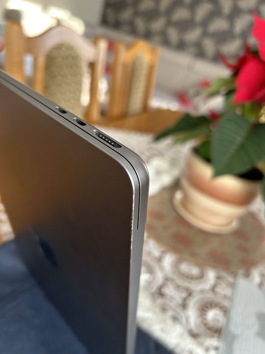 Macbook Air M2 256GB SSD 8GB RAM Space Gray