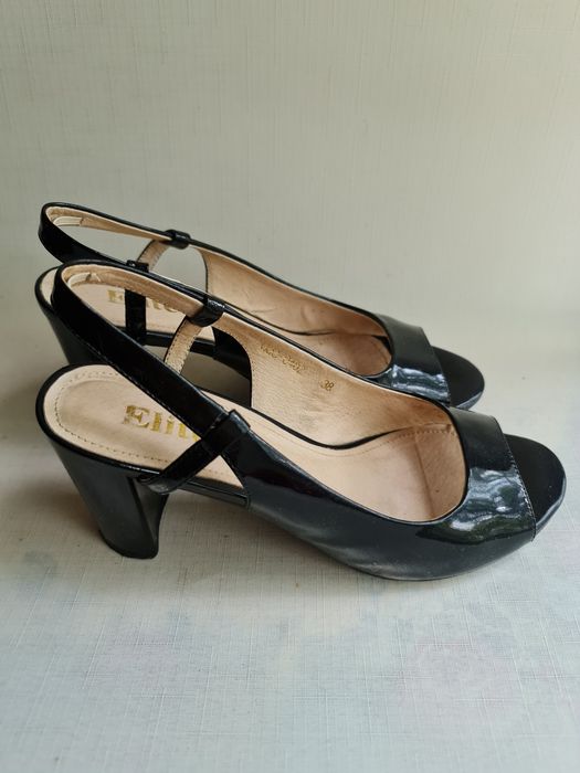 Туфлі лаковані босоножки Elite