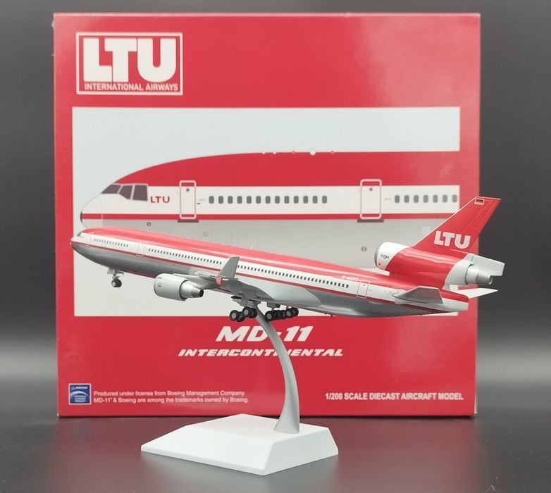 JC Wings 1:200 McDonnell Douglas MD-11 LTU Model Metalowy