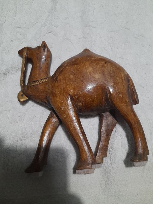 Peça decorativa em madeira