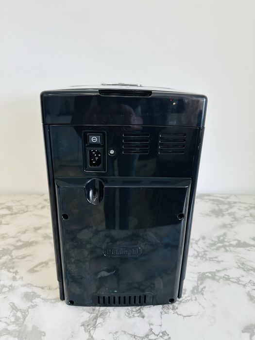 Кавомашина De’Longhi Dinamica  ECAM 352.57.SB