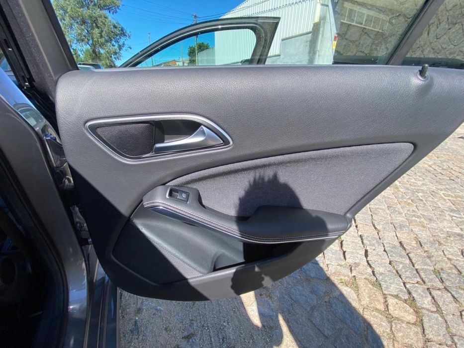 quartelas portas frente e  de traz   mercedes A160/180 ler
