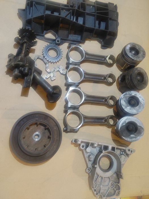 Продам детали двигателя (F9A,F9K,F9Q) 1,9 дизиль Рено.