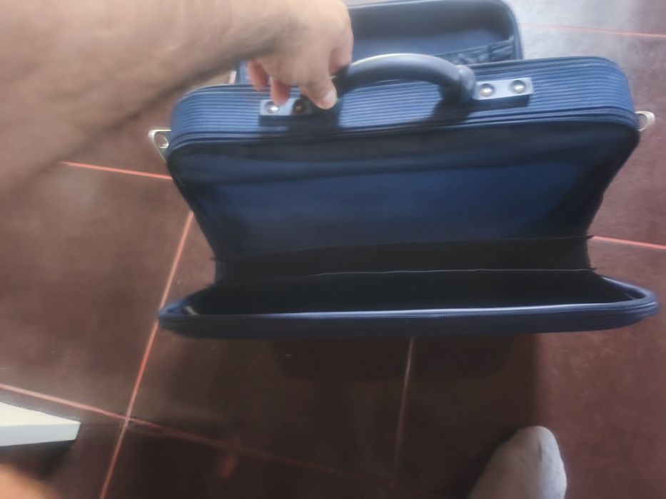 Mala da mão da Kappa
