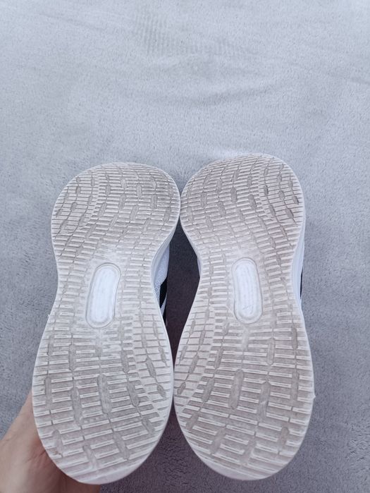 Женские кроссовки 2024 Adidas р37.5-38
